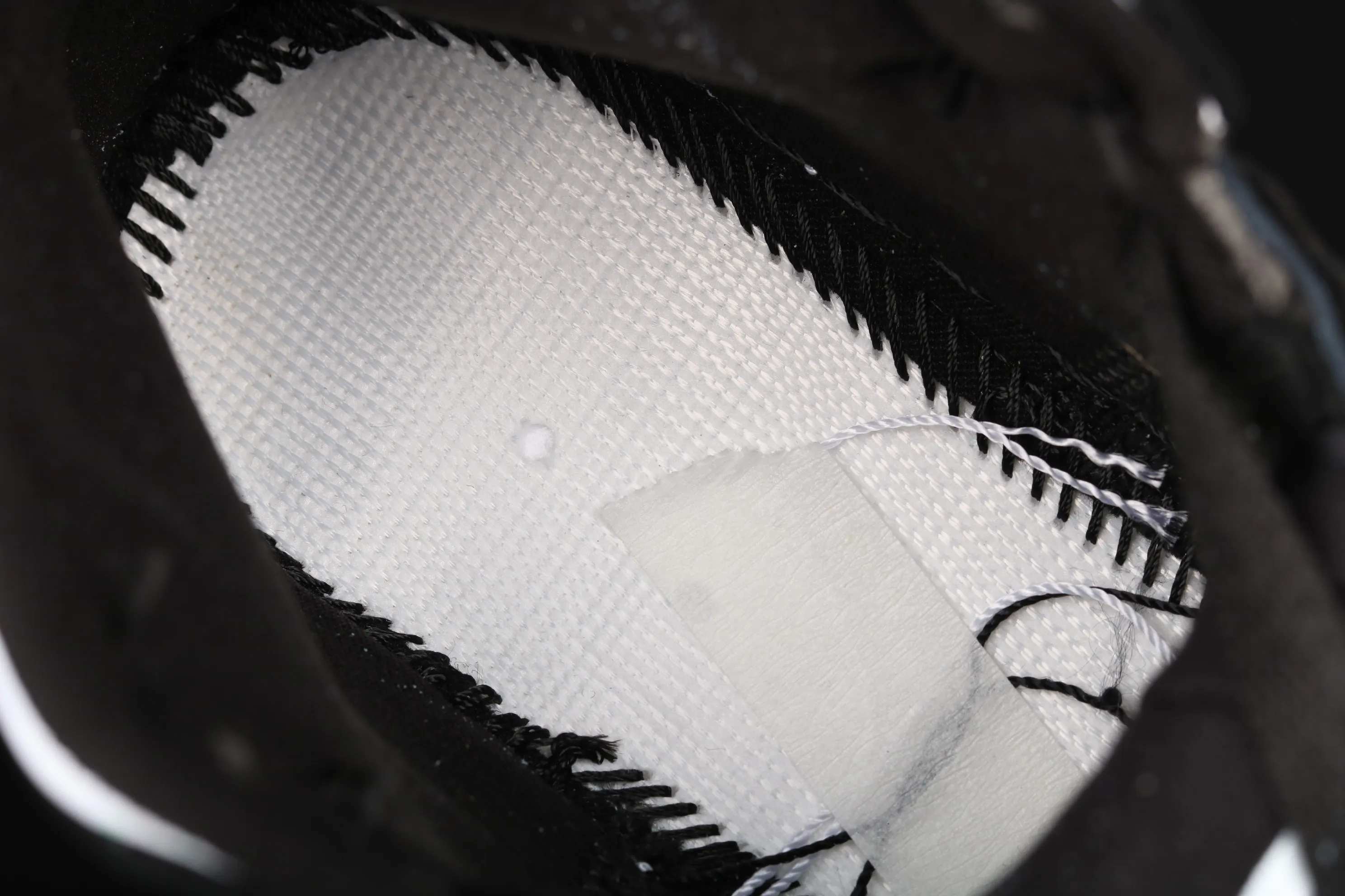 All categories Air Jordan Jordan series basketball shoes Air Jordan 1 Mid Air Jordan 1 Mid AJ1 Joe 1 black and white color luminous starry mid-top BQ6931-103